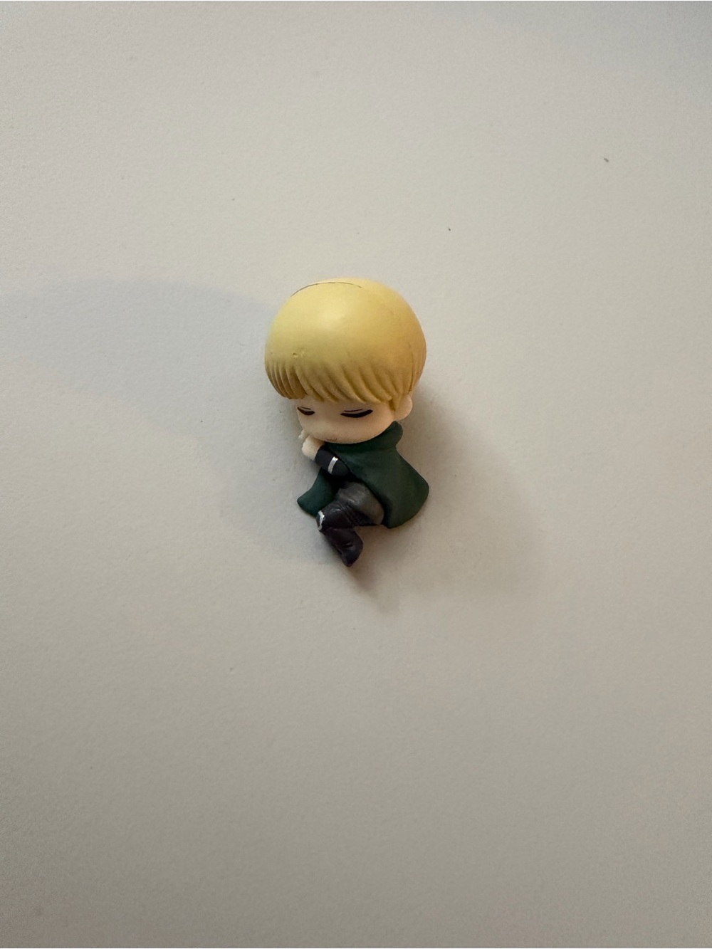 Mini Sleeping Armin Arlert - Picture 2 of 2